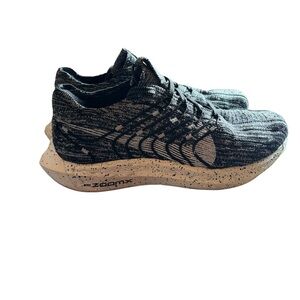 Women’s Nike Pegasus Turbo running shoe. Black and white size 8